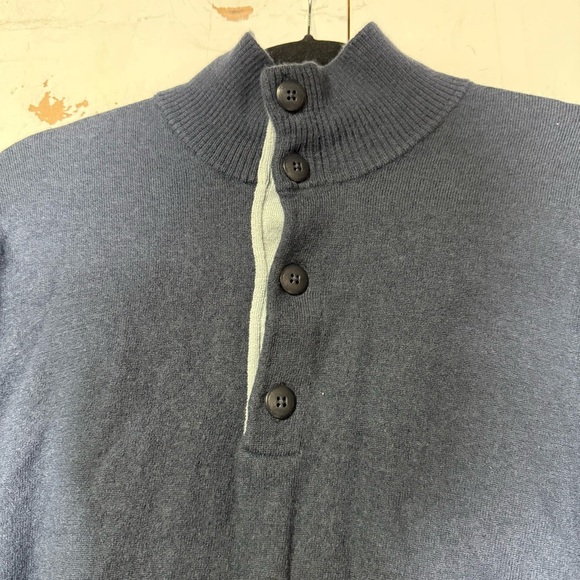 Banana Republic Merino Wool Henley Mock Neck Sweater Navy Blue Size Large - Picture 3 of 7